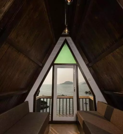 リゾートホテル The Ark Comforts