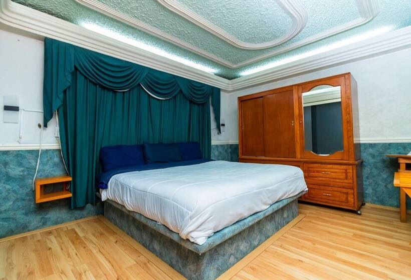 Отель Alquería Central