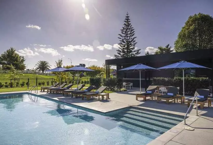 ホテル Doubletree By Hilton Auckland Karaka