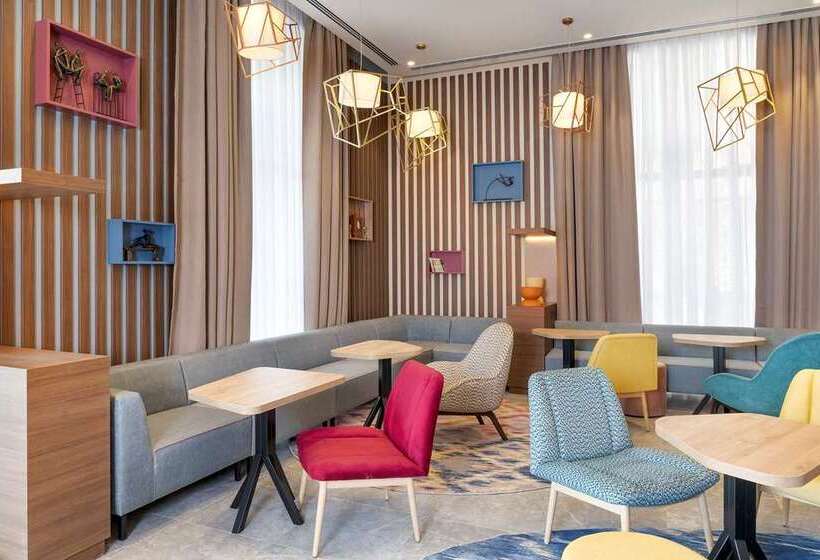 Hotel Hampton By Hilton Tashkent