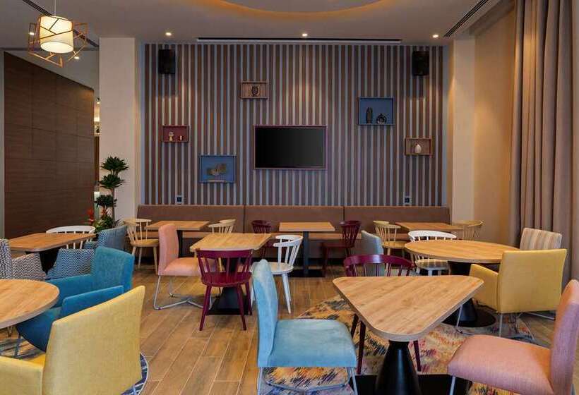 Hotel Hampton By Hilton Tashkent