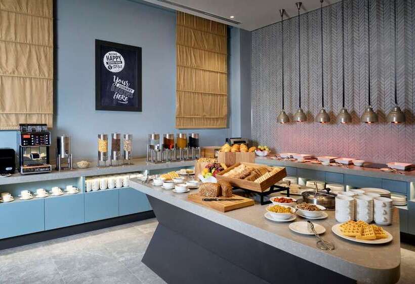 Hotel Hampton By Hilton Tashkent