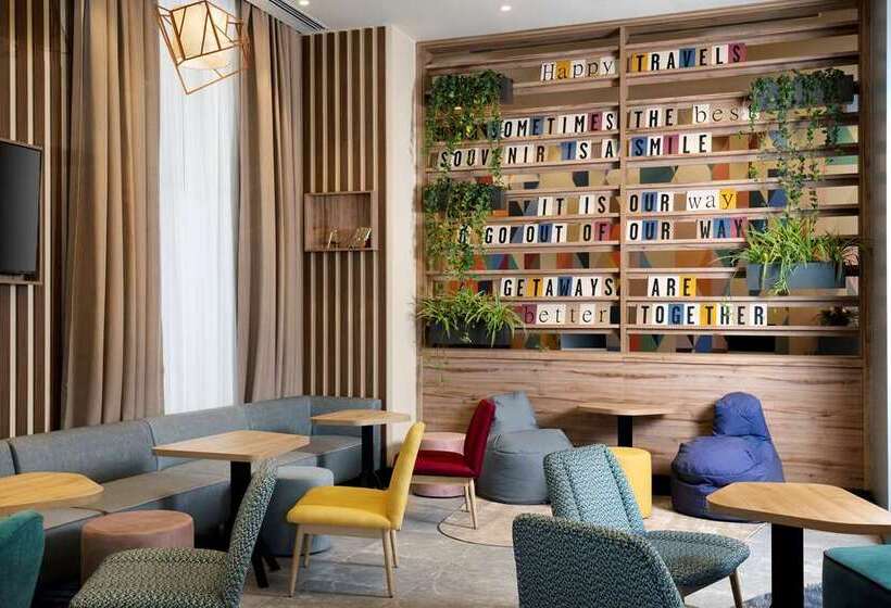 Hotel Hampton By Hilton Tashkent