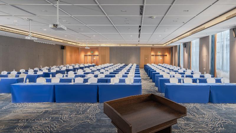 فندق Holiday Inn Express Qingdao Guzhenkou