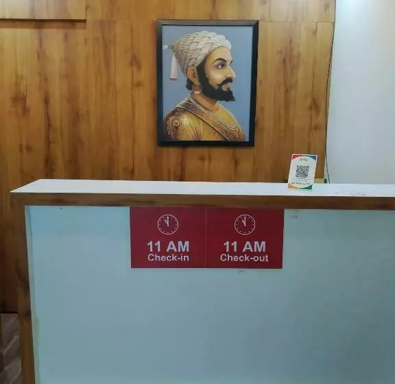 Hotelli Oyo 82298 Vrindavan Rooms