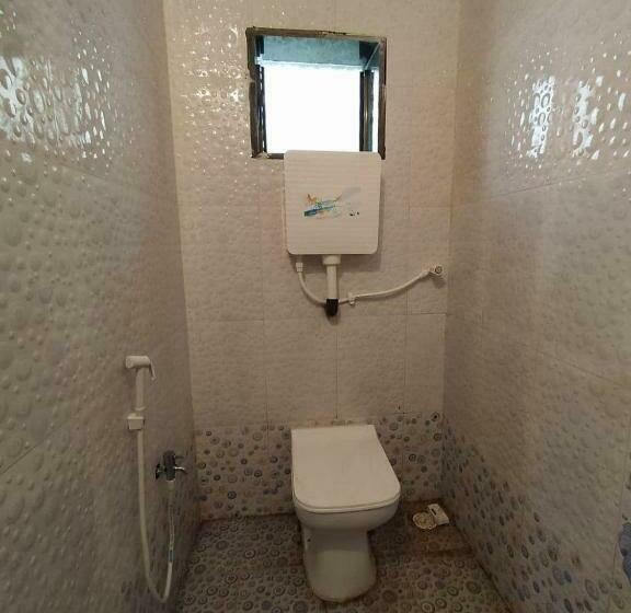 Hotelli Oyo 82298 Vrindavan Rooms