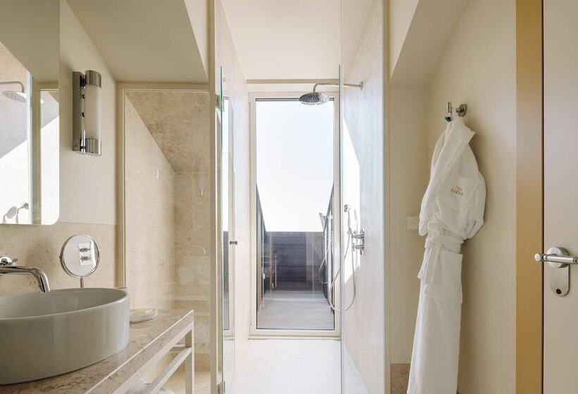 هتل The Ivens, Autograph Collection