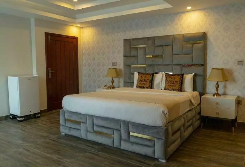 هتل The Opulent Resort