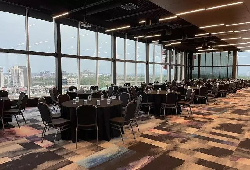 Grand Hotel Times Blainville Mirabel