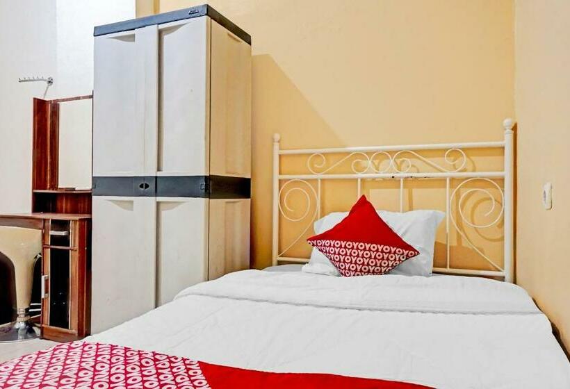 فندق Oyo 90689 Lily House