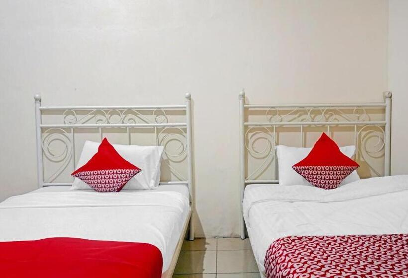 فندق Oyo 90689 Lily House