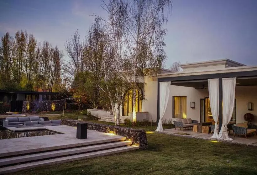 Hotelli Susana Balbo Winemaker´s House