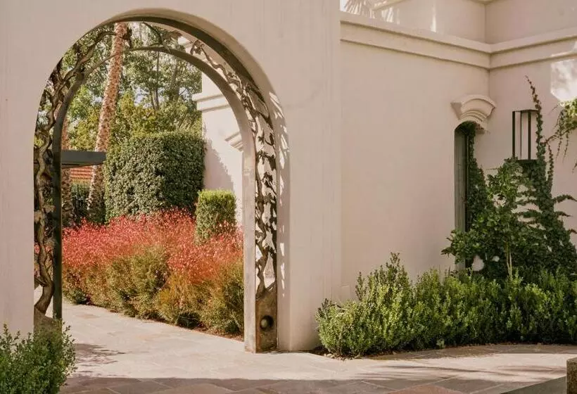 Hotelli Susana Balbo Winemaker´s House