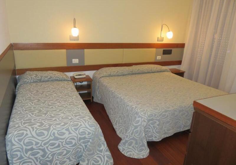 בית מלון כפרי Alexander