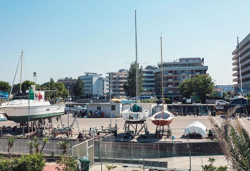 בית מלון כפרי Alexander