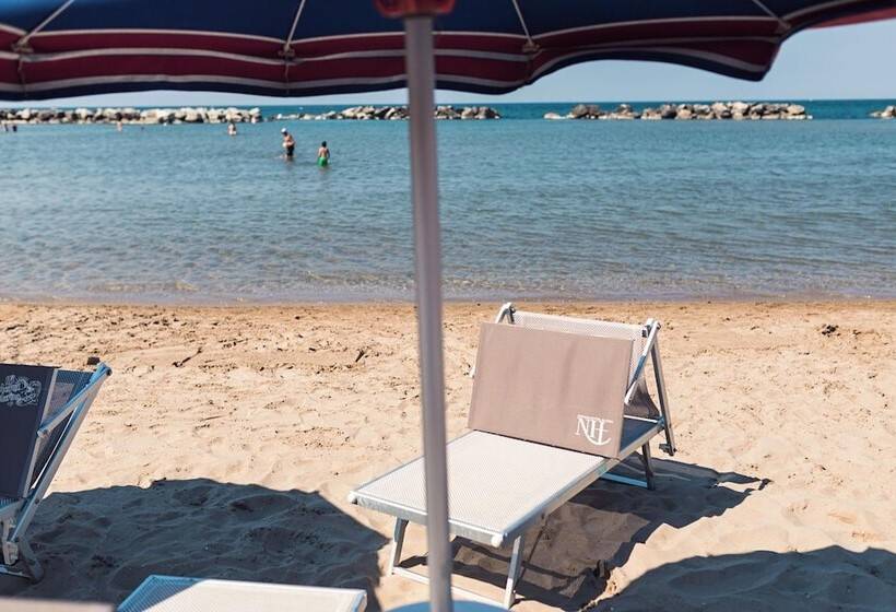 בית מלון כפרי Alexander