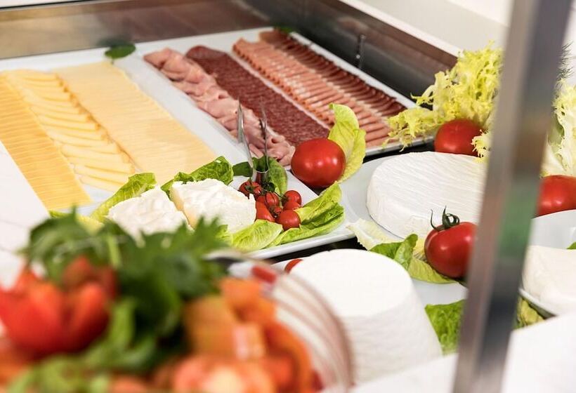 בית מלון כפרי Alexander