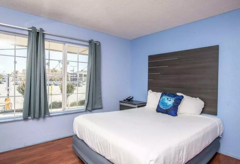 酒店 Aqua Breeze Inn