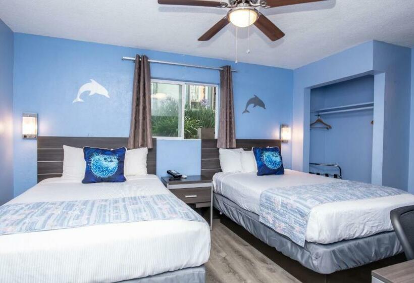 Отель Aqua Breeze Inn