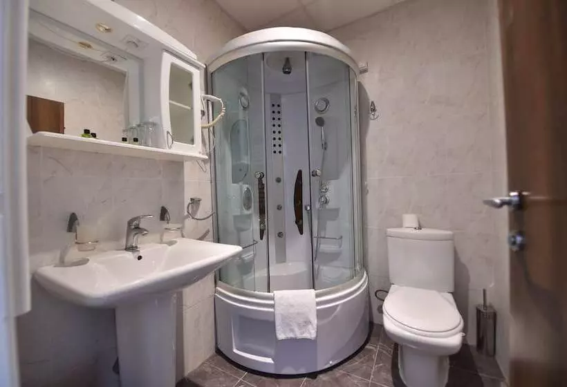 Balkan Hotel Garni