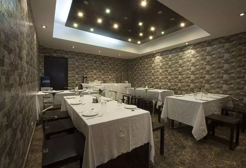 Super Hotel O Gold Palace