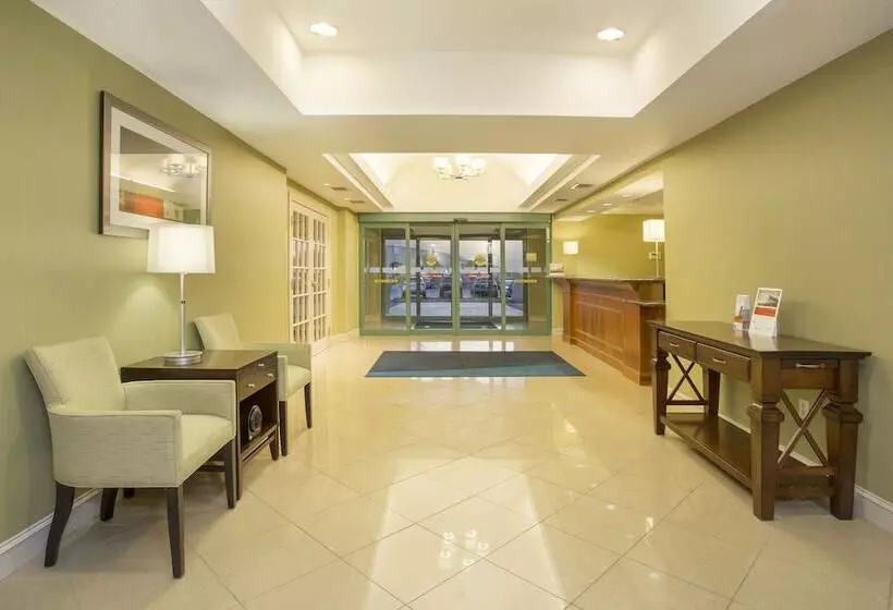 Holiday Inn Express Hotel & Suites Kalamazoo By Ihg