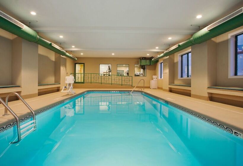 Holiday Inn Express Hotel & Suites Kalamazoo By Ihg