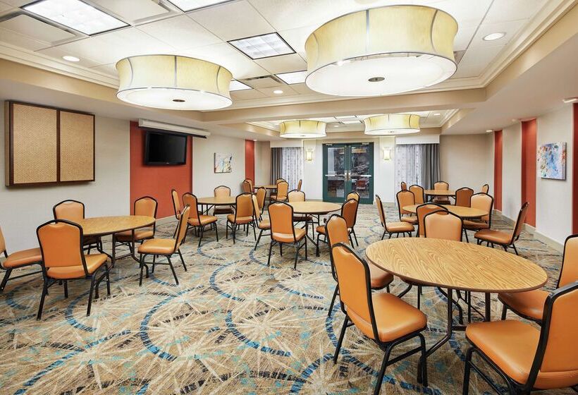 فندق Homewood Suites By Hilton Columbus