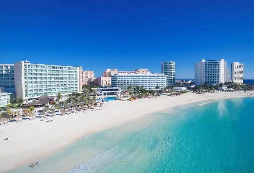 ホテル Krystal® Cancun All Inclusive