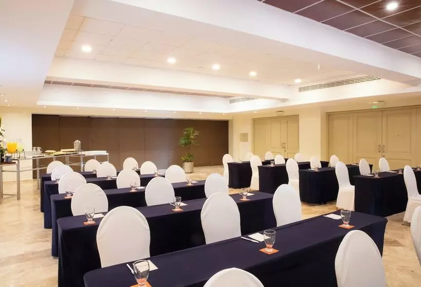 ホテル Krystal® Cancun All Inclusive