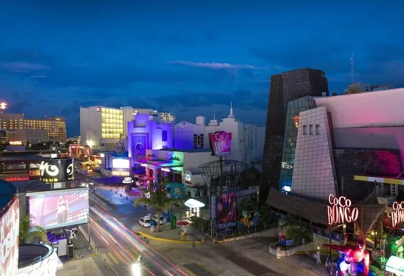 ホテル Krystal® Cancun All Inclusive