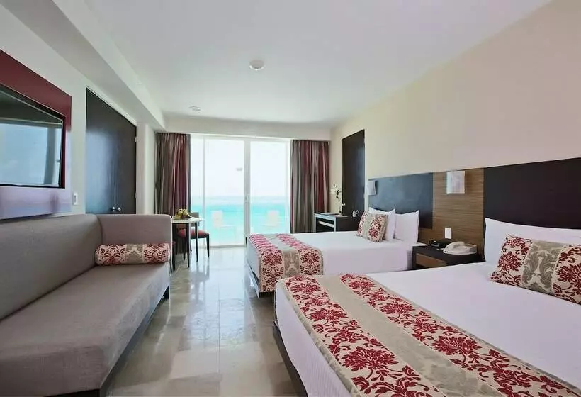 ホテル Krystal® Cancun All Inclusive