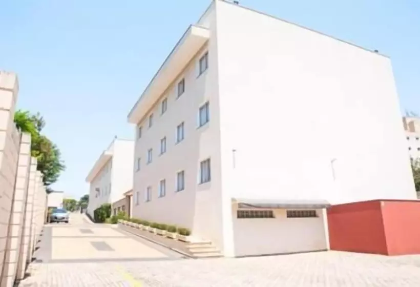 ホテル Premium Pirassununga