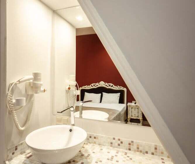 Royal Hotel De Paris