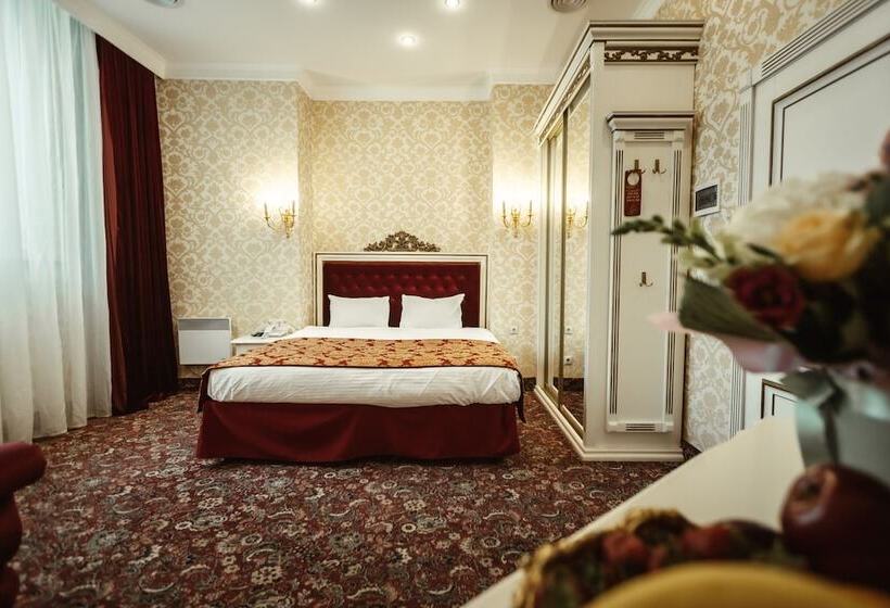 Royal Hotel De Paris