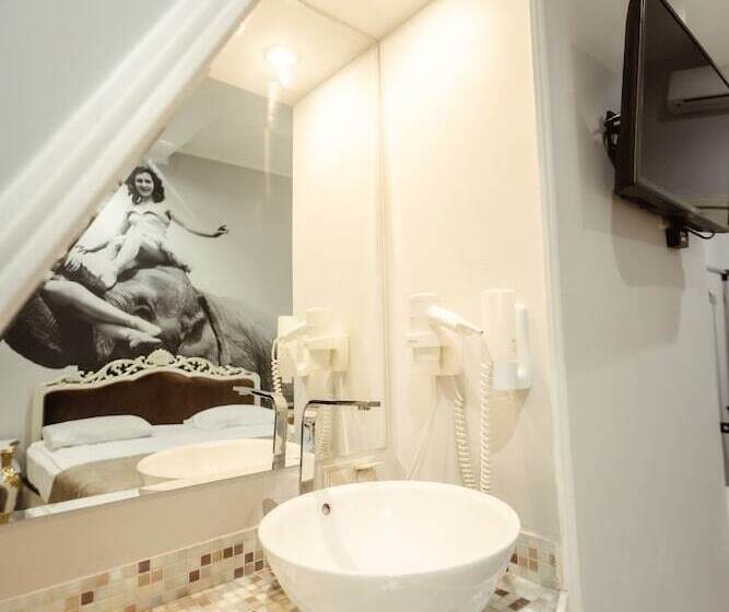 Royal Hotel De Paris