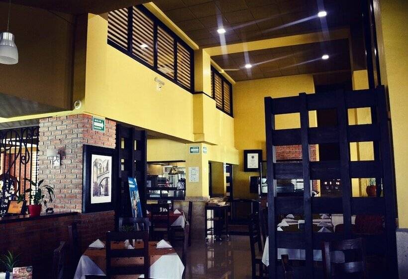 酒店 San Carlos Tequisquiapan