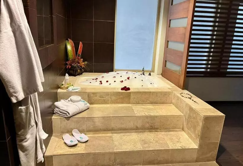 Отель San Carlos Tequisquiapan