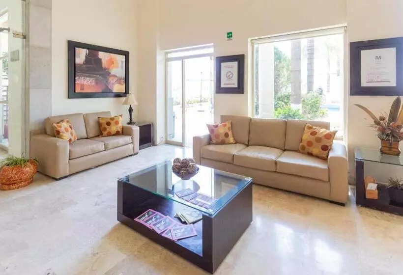 Отель San Carlos Tequisquiapan