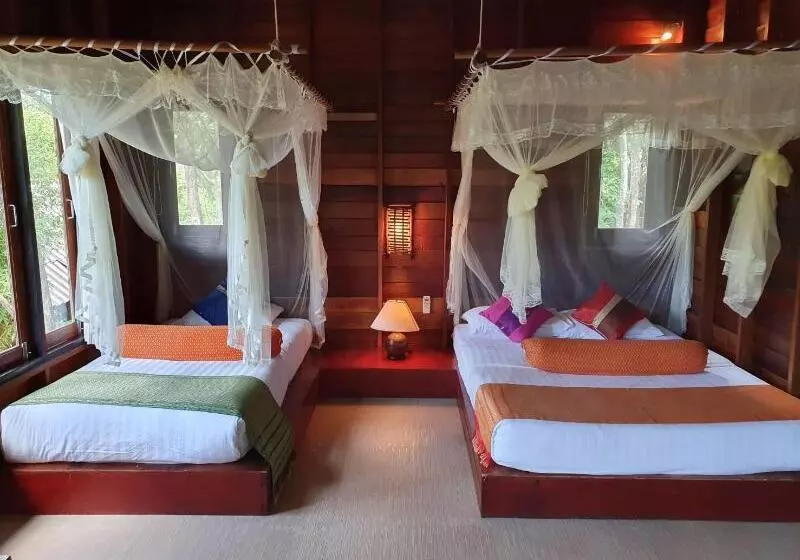 Otel Sensi Paradise Beach Resort