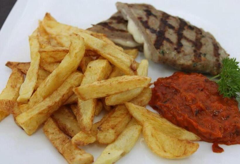 בית מלון כפרי Shterev Sopot