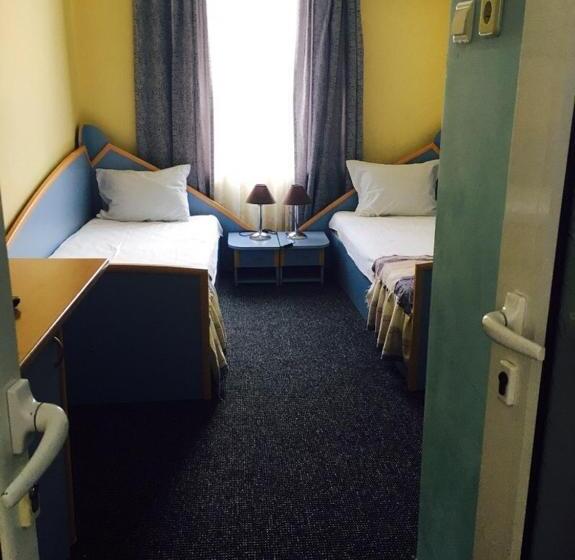 בית מלון כפרי Shterev Sopot