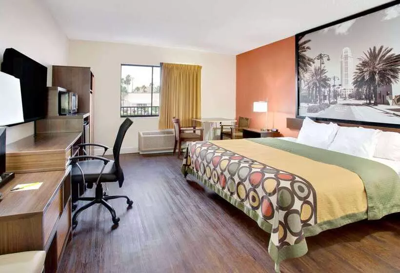 Super 8 By Wyndham Orlando International Drive