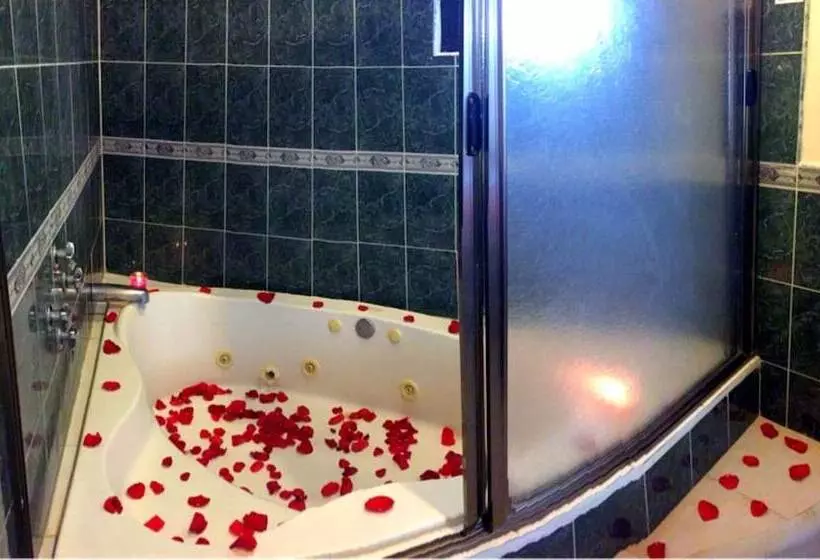 Villas Coco Resort All Suites