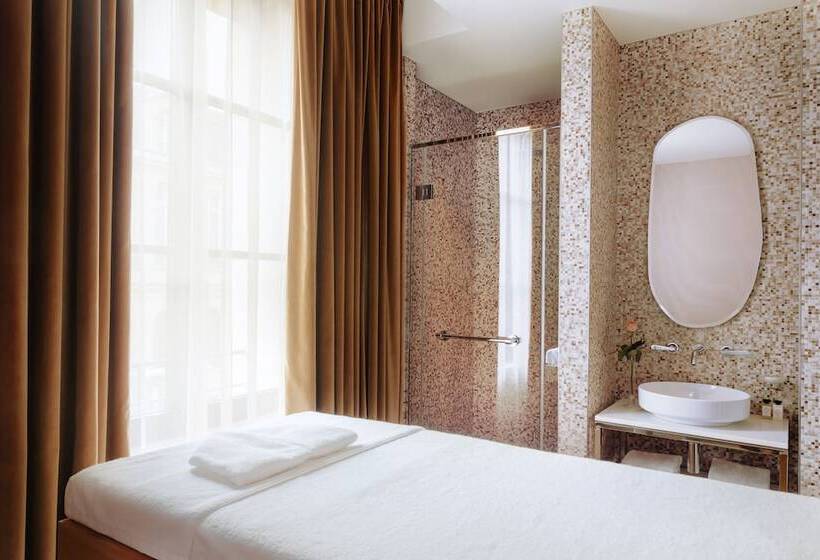 هتل Hôtel Madame Rêve