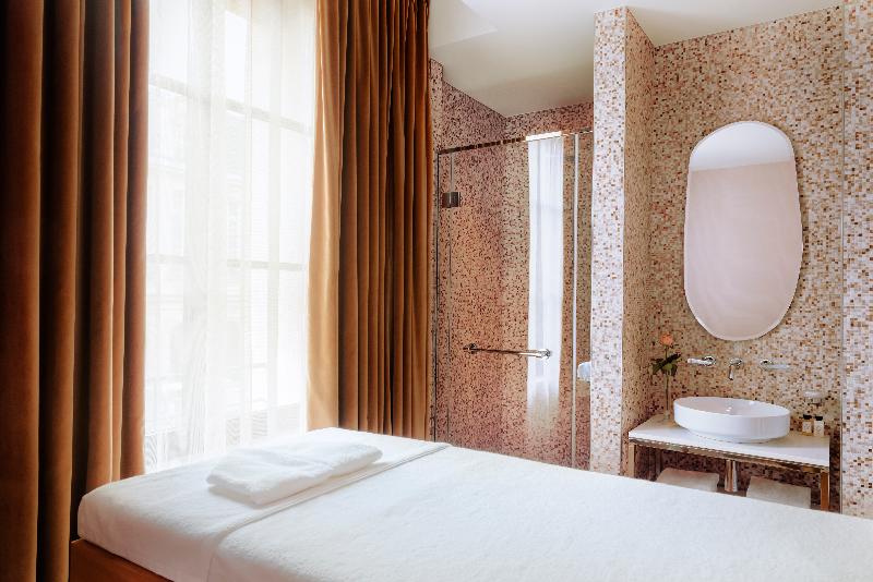 هتل Hôtel Madame Rêve