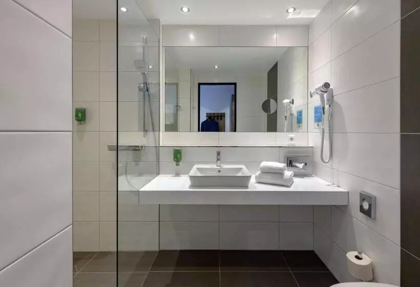 هتل Ibis Styles Coburg