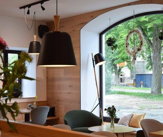 Mariandl Im Oberwirt