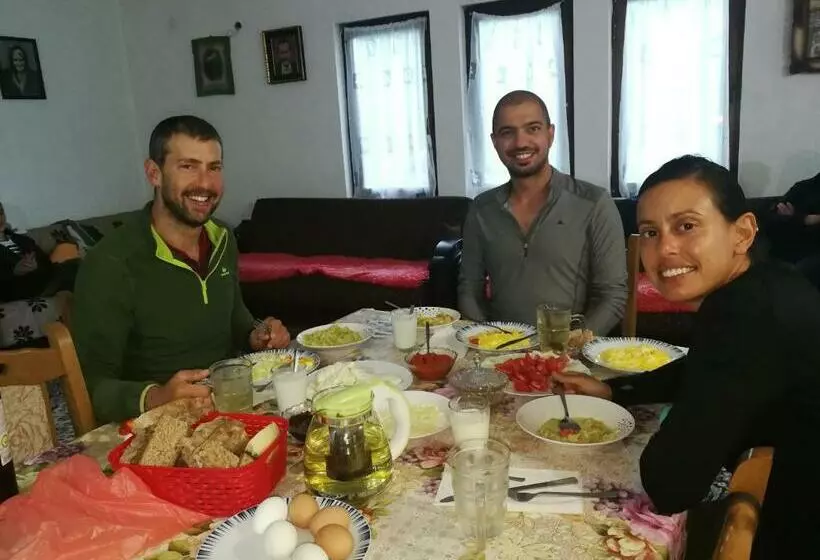پانسیون Eco Village Jasavić Ii