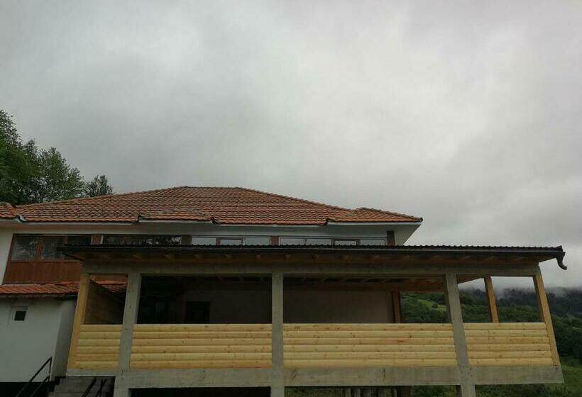 پانسیون Eco Village Jasavić Ii